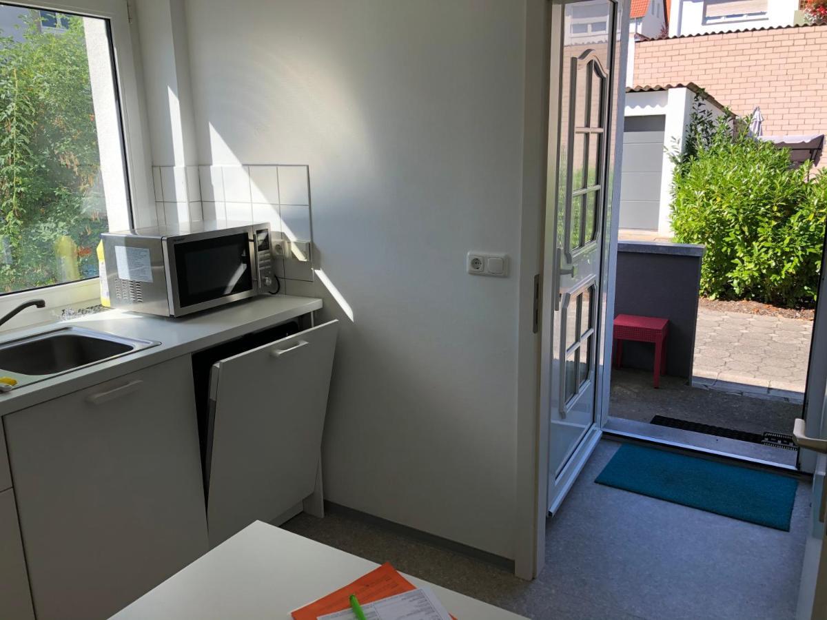 Altstadt Naehe 7 Min Fussweg Ueber Alte Maibruecke Zu Pension Mit Balkon & Garten, Ideal For Long Stay, Relocation Ochsenfurt Luaran gambar