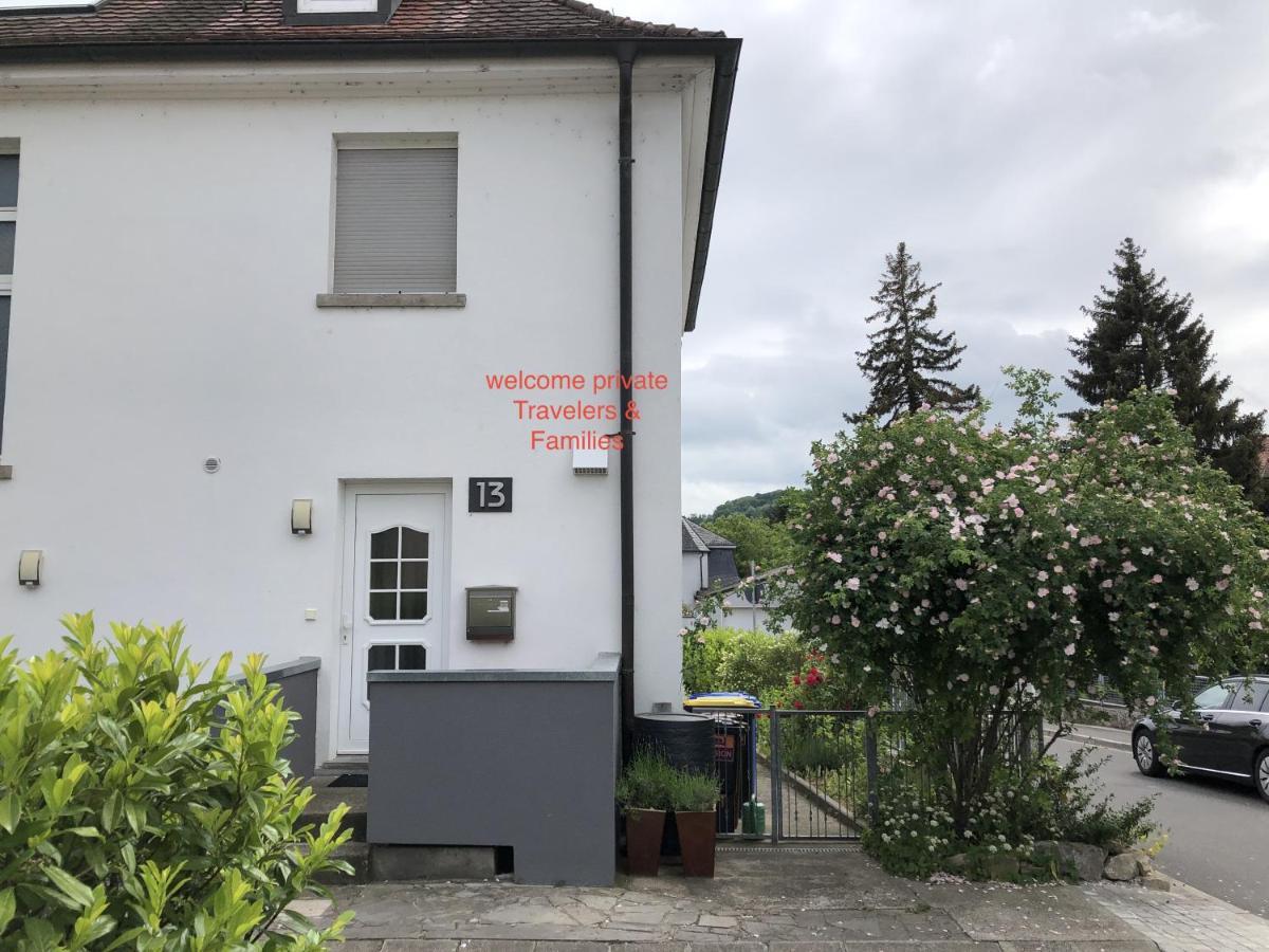 Altstadt Naehe 7 Min Fussweg Ueber Alte Maibruecke Zu Pension Mit Balkon & Garten, Ideal For Long Stay, Relocation Ochsenfurt Luaran gambar