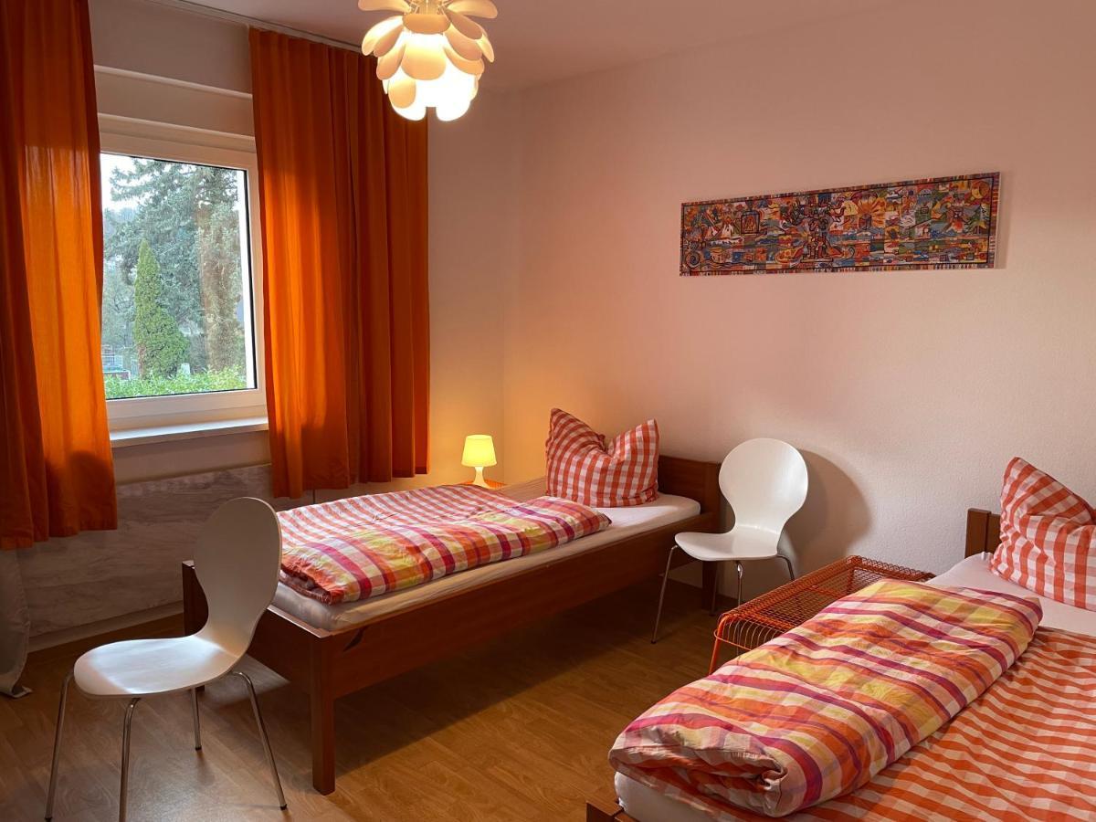 Altstadt Naehe 7 Min Fussweg Ueber Alte Maibruecke Zu Pension Mit Balkon & Garten, Ideal For Long Stay, Relocation Ochsenfurt Luaran gambar